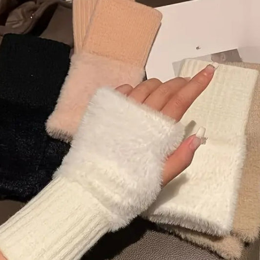 Kadın 1 Çift Kışlık Parmaksız Termal Esnek Polarlı Peluş Eldiven Beyaz