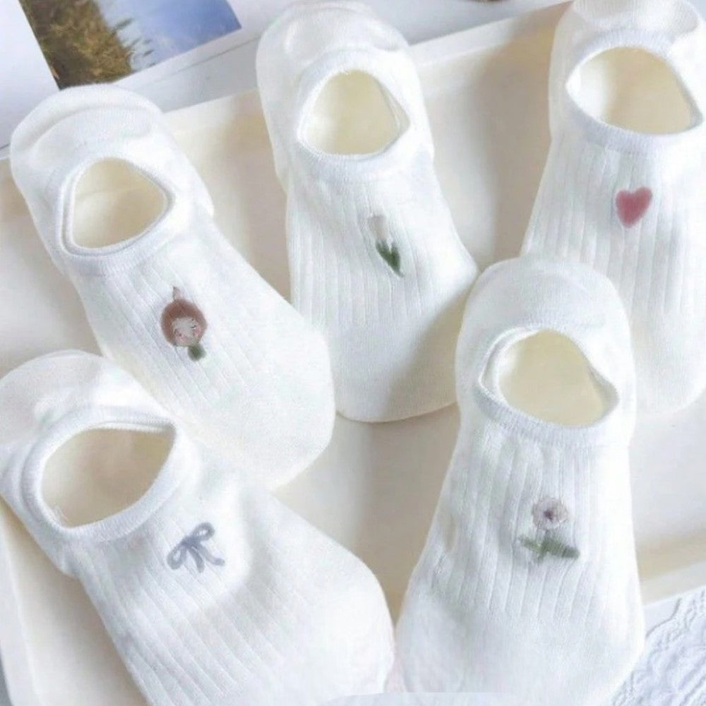 Kadın 5 Çift Premium Fiyonk Çiçek ve Kalp Desenli Babet Çorap Seker Beyazı