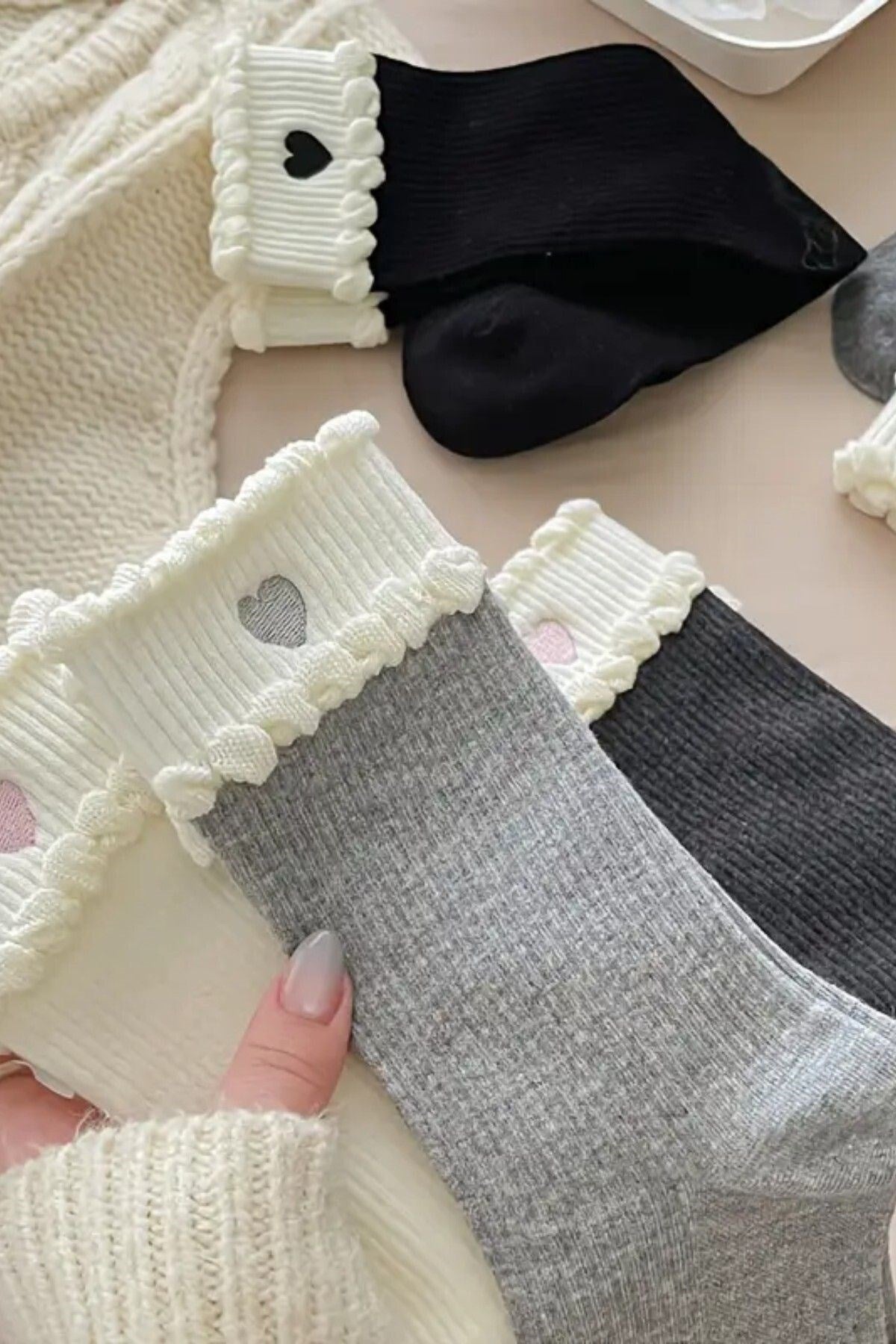 Kadın 5 Çift Premium Kalite Dantel Kalp Desenli Çift Katmanlı Kore Tarzı Soket Çorap
