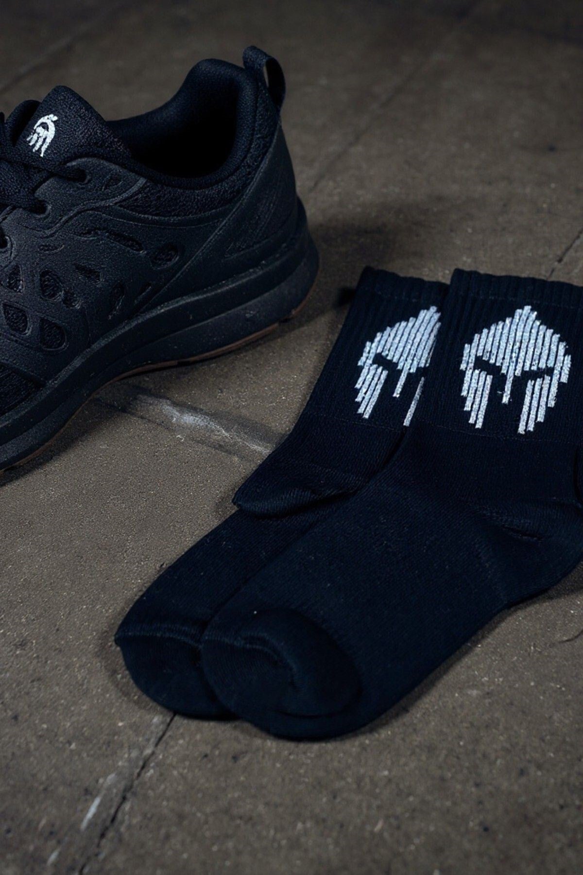 Erkek 4 Çift Premium Kalite Miğfer Desenli Kolej Çorap Siyah