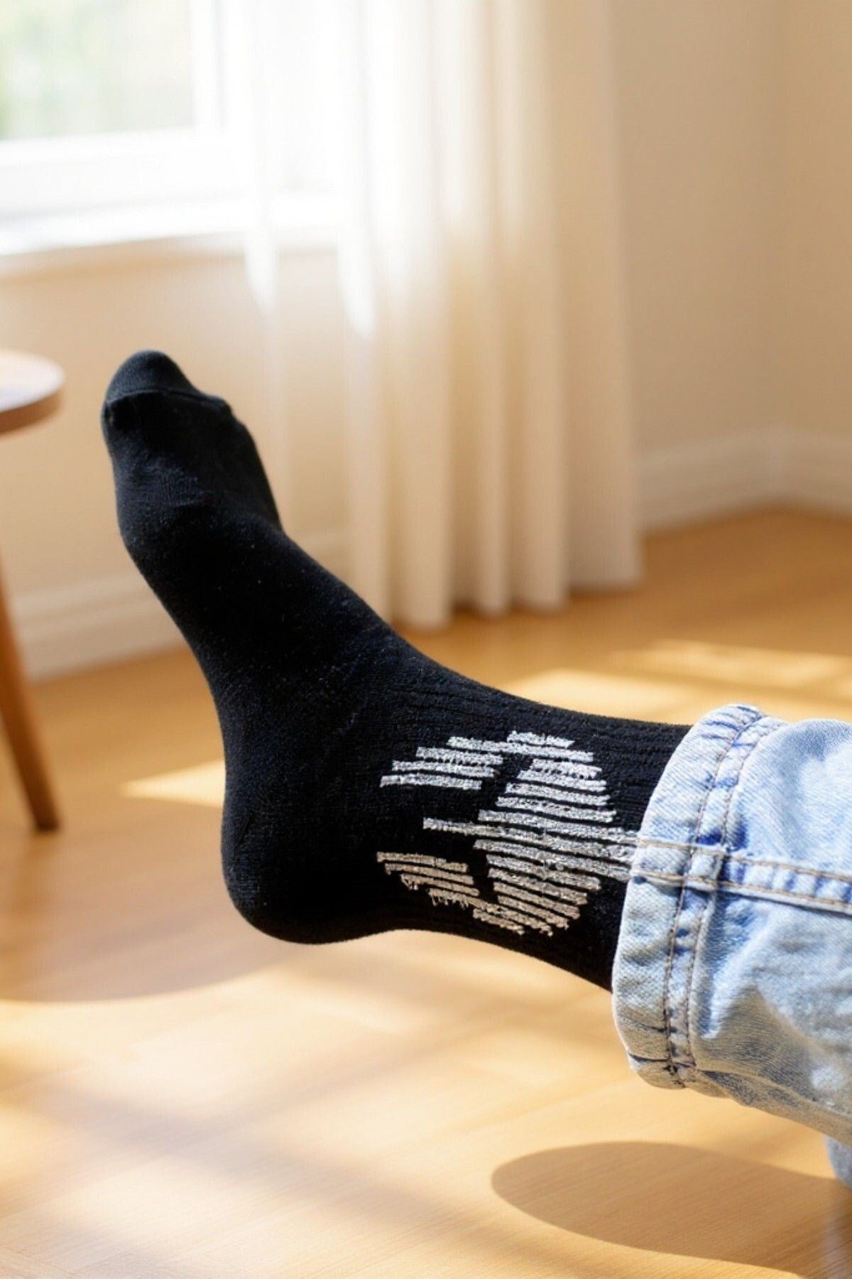 Erkek 4 Çift Premium Kalite Miğfer Desenli Kolej Çorap Siyah