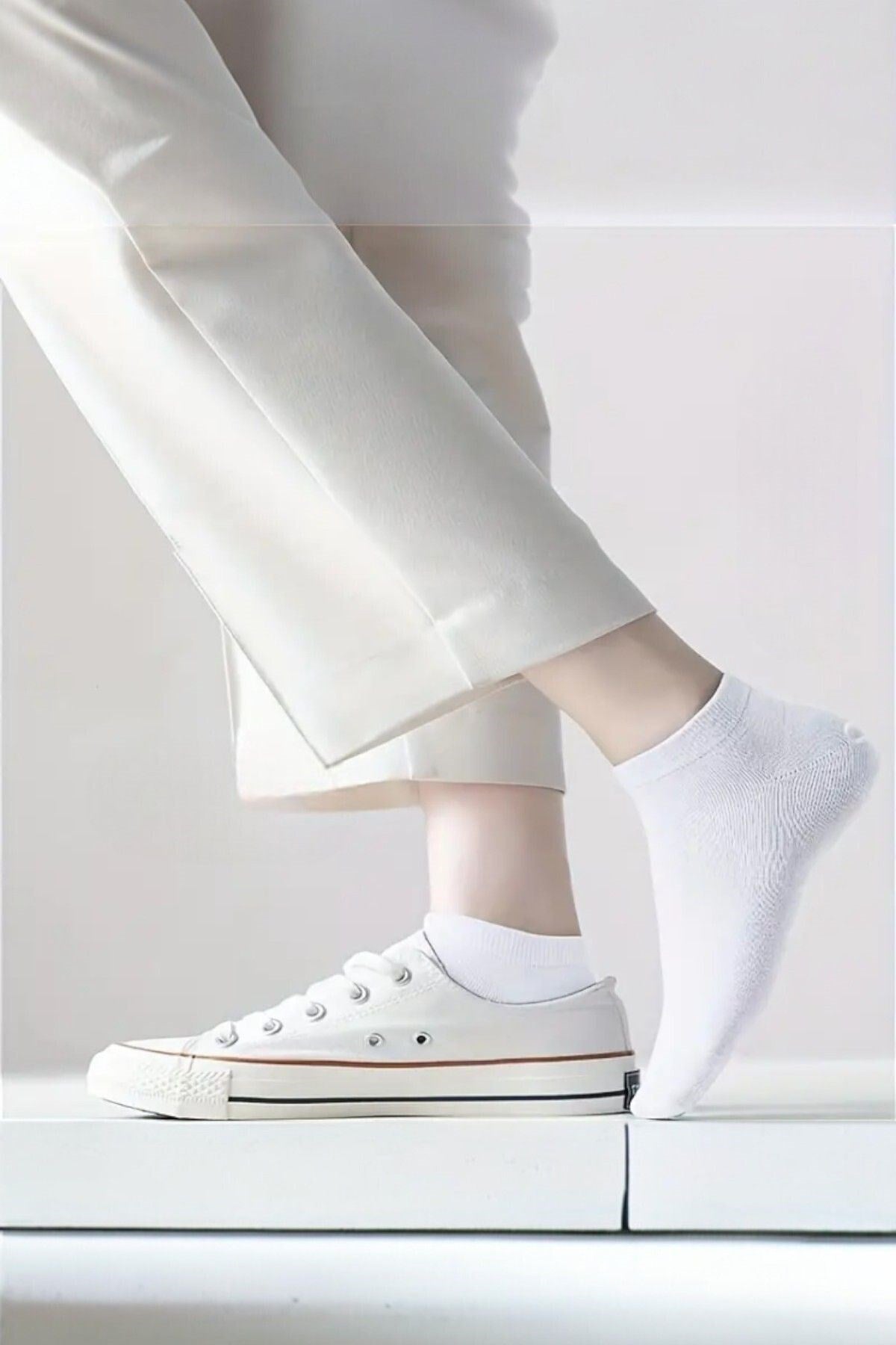 Kadın 10 Çift Premium Kalite Yüksek Pamuklu Nefes Alan Patik Çorap Siyah-Beyaz